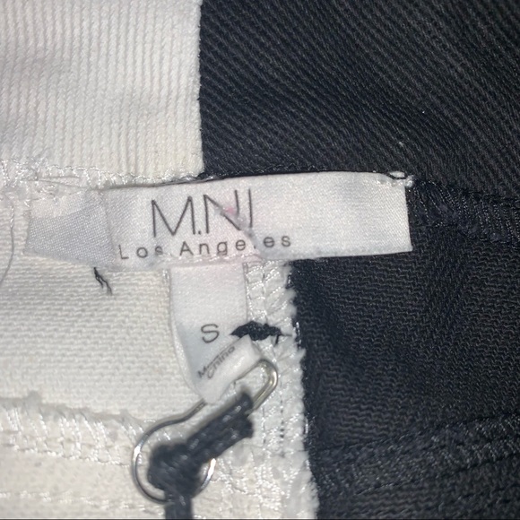 M.N.I Los Angeles White and Black Mini Skirt - Picture 4 of 4